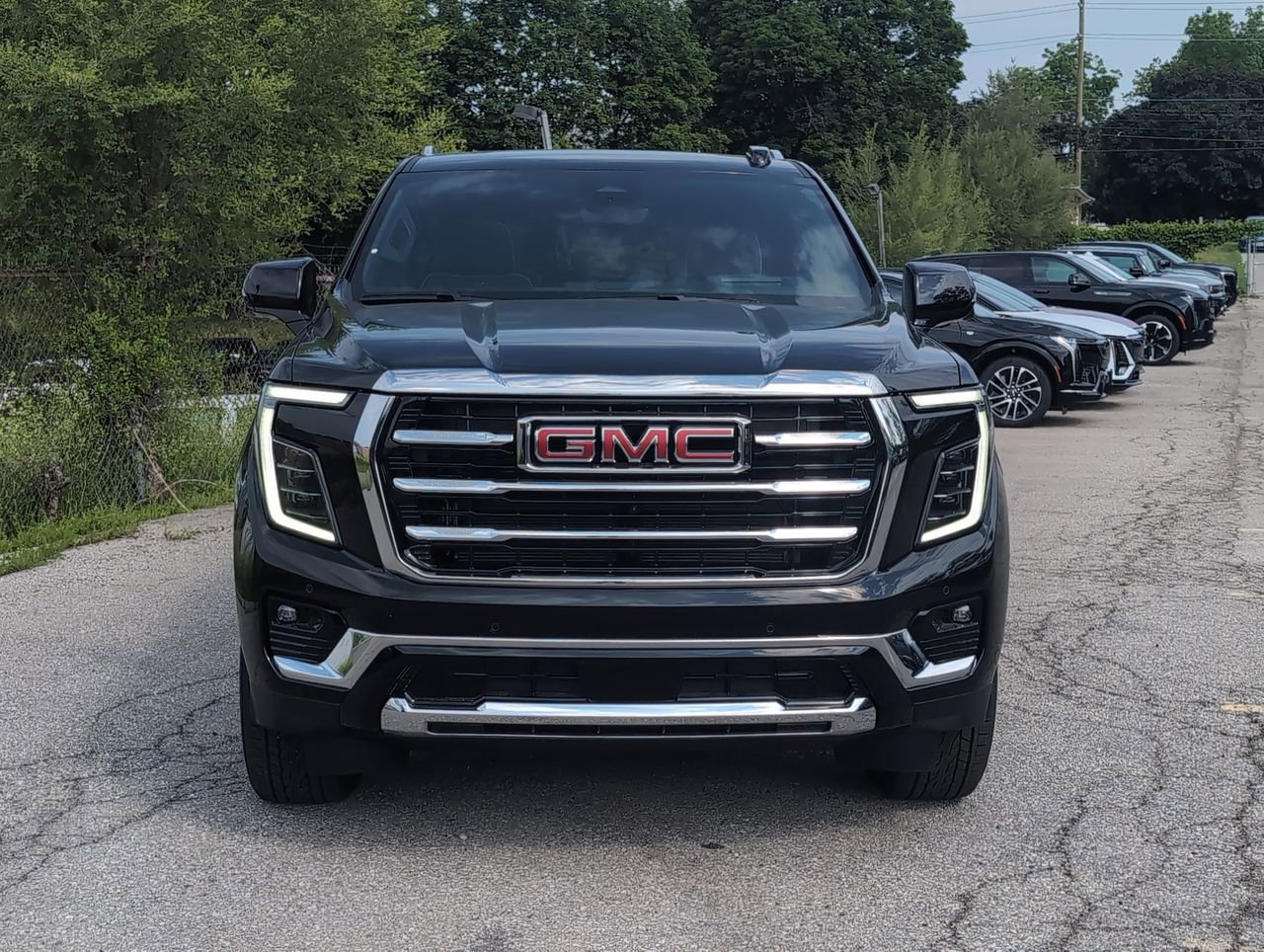 New 2026 GMC Yukon Elevation 5.3L 4WD at KW Auto Credit