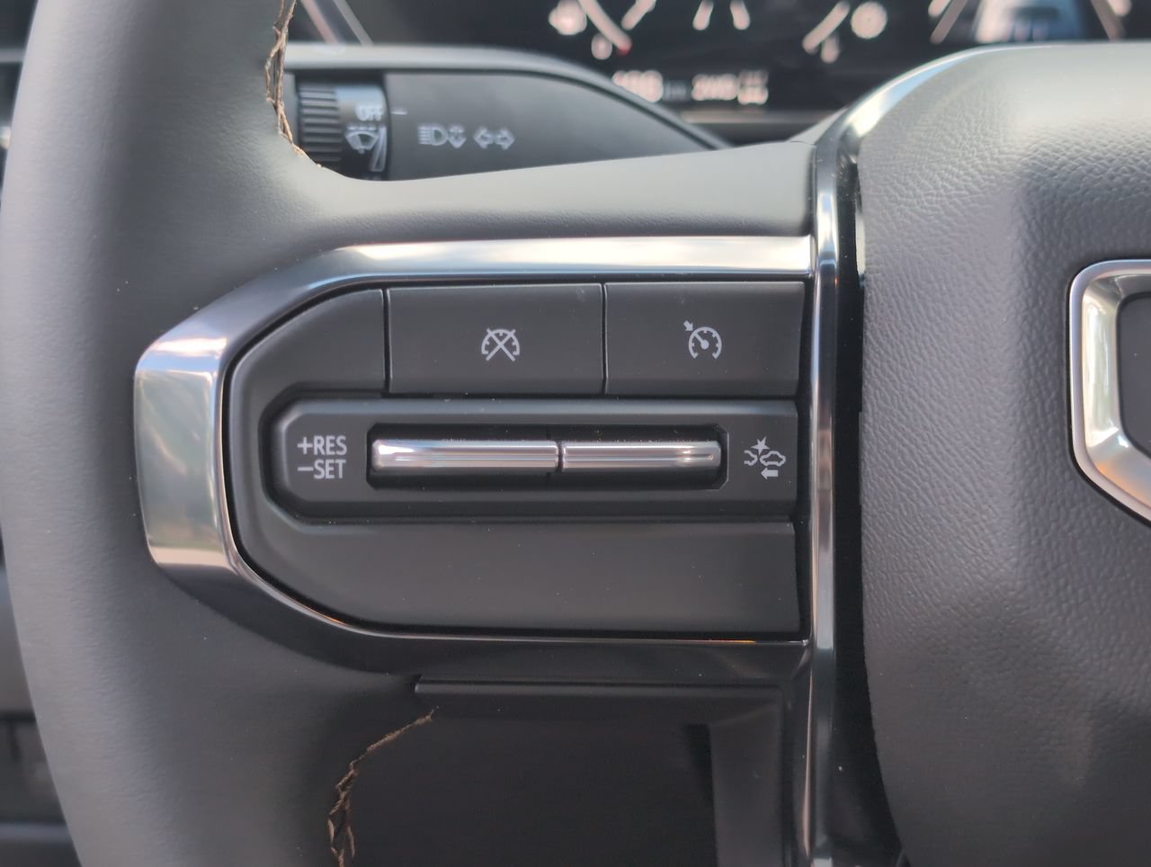 New 2026 GMC Canyon AT4 2.7L 4WD at KW Auto Credit