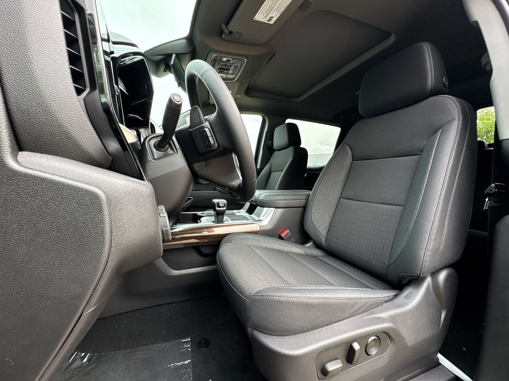 New 2026 Chevrolet Silverado 1500 LT Trail Boss 5.3L 4WD at KW Auto Credit