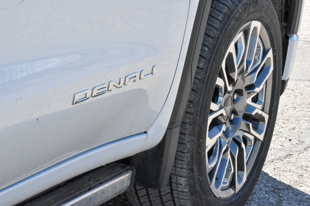 New 2026 GMC Sierra 1500 Denali Ultimate 6.2L 4WD at KW Auto Credit