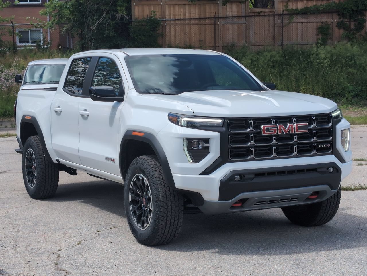 New 2026 GMC Canyon AT4 2.7L 4WD at KW Auto Credit