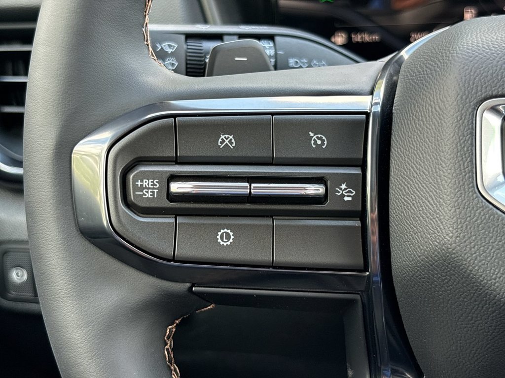 New 2027 GMC Terrain AWD AT4 1.5L AWD at KW Auto Credit