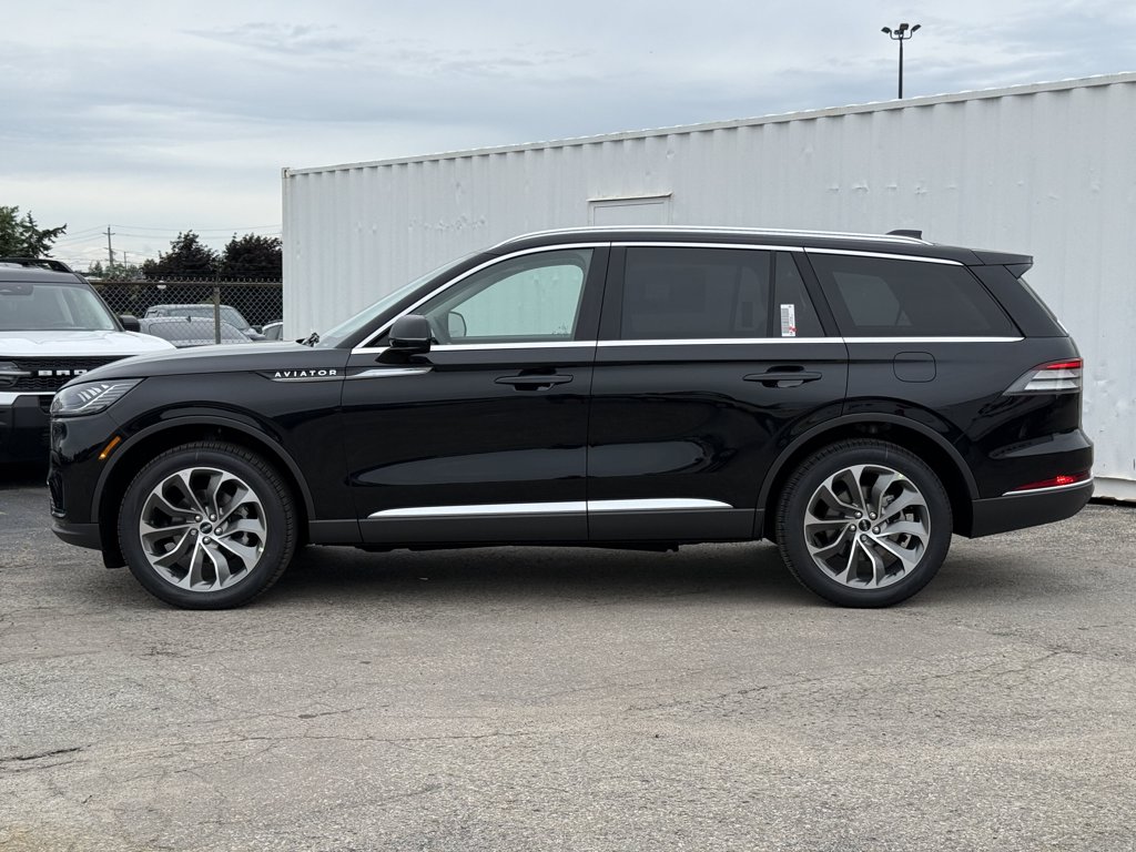 New 2026 Lincoln Aviator Reserve 3.0 L AWD at KW Auto Credit