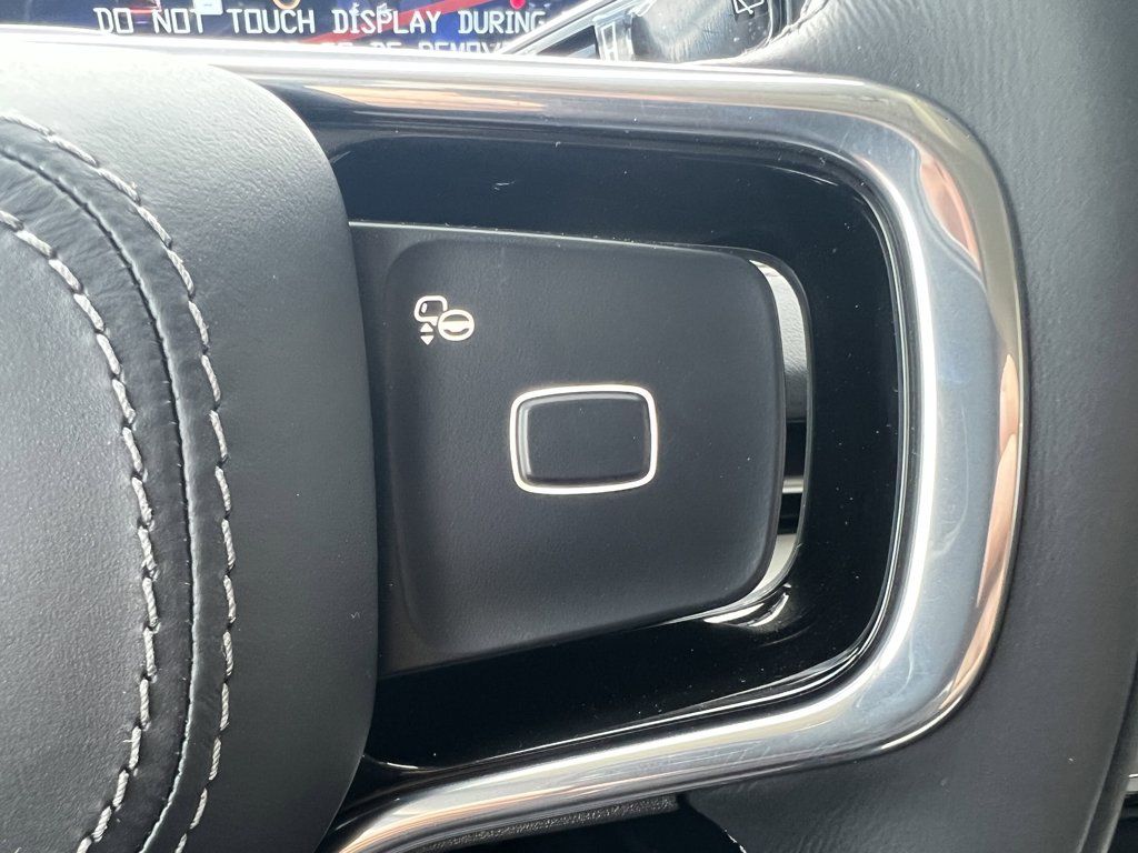 New 2027 Lincoln Navigator L Premiere 3.5 L 4WD at KW Auto Credit