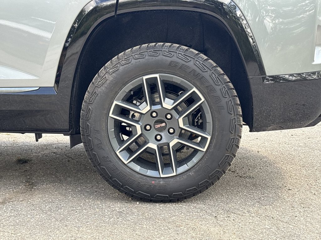 New 2027 GMC Terrain AWD AT4 1.5L AWD at KW Auto Credit