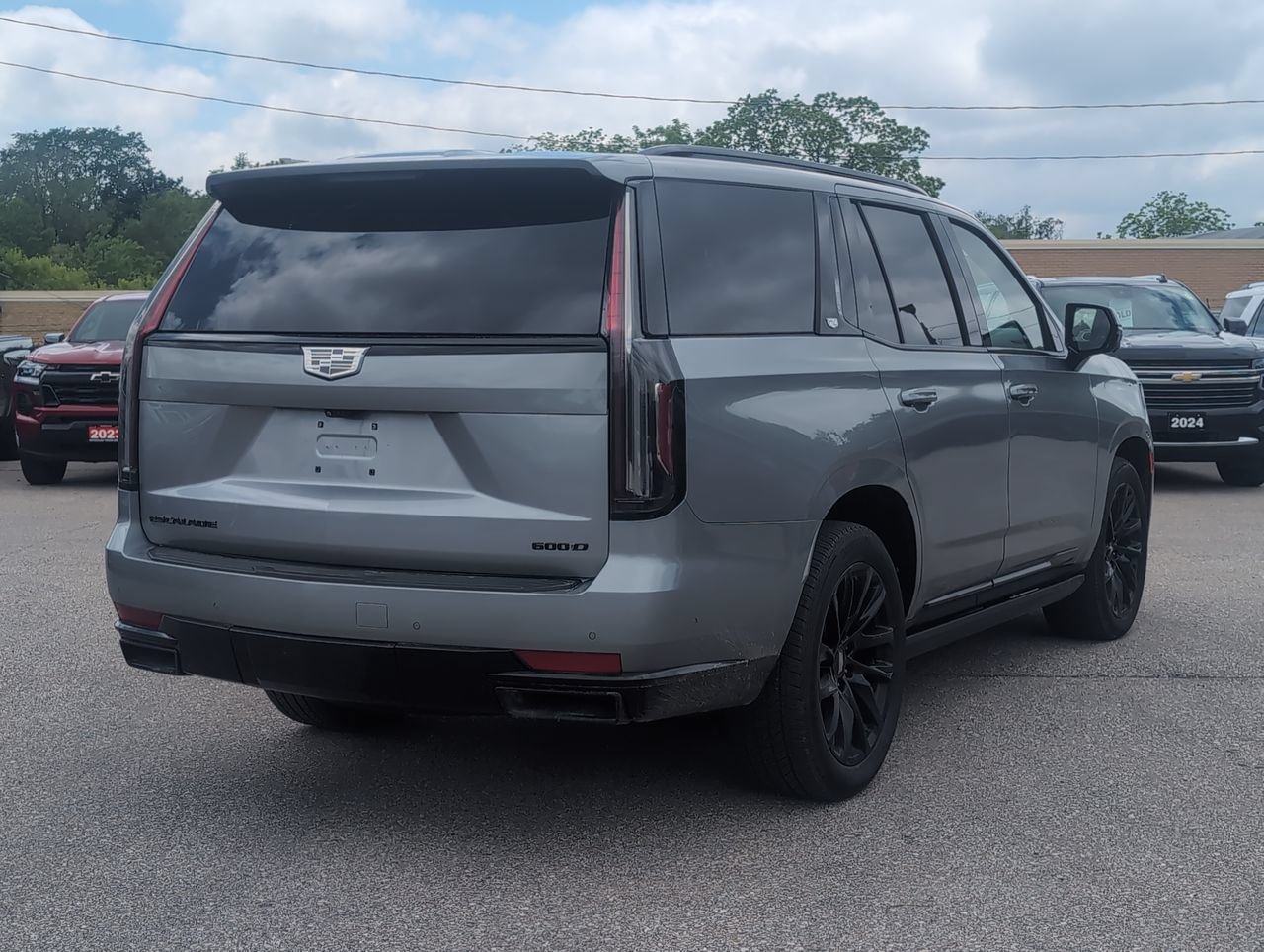 Used 2024 Cadillac Escalade 4WD Sport Platinum 3.0L 4WD at KW Auto Credit