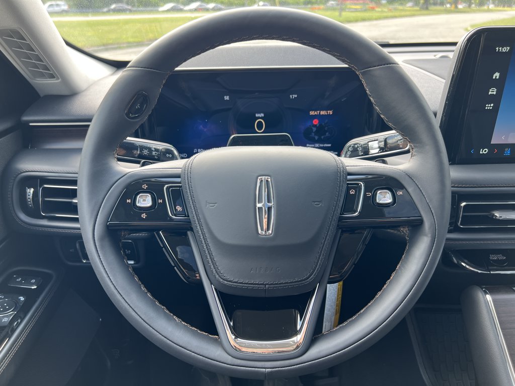 New 2026 Lincoln Aviator Reserve 3.0 L AWD at KW Auto Credit