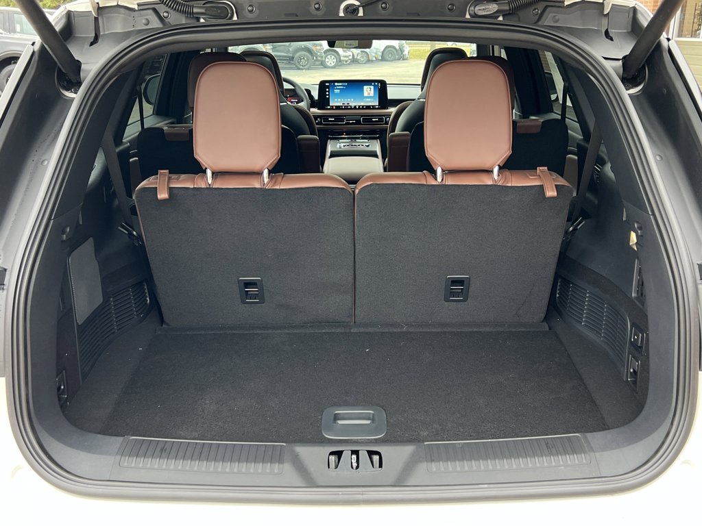 New 2026 Lincoln Aviator Reserve 3.0 L AWD at KW Auto Credit