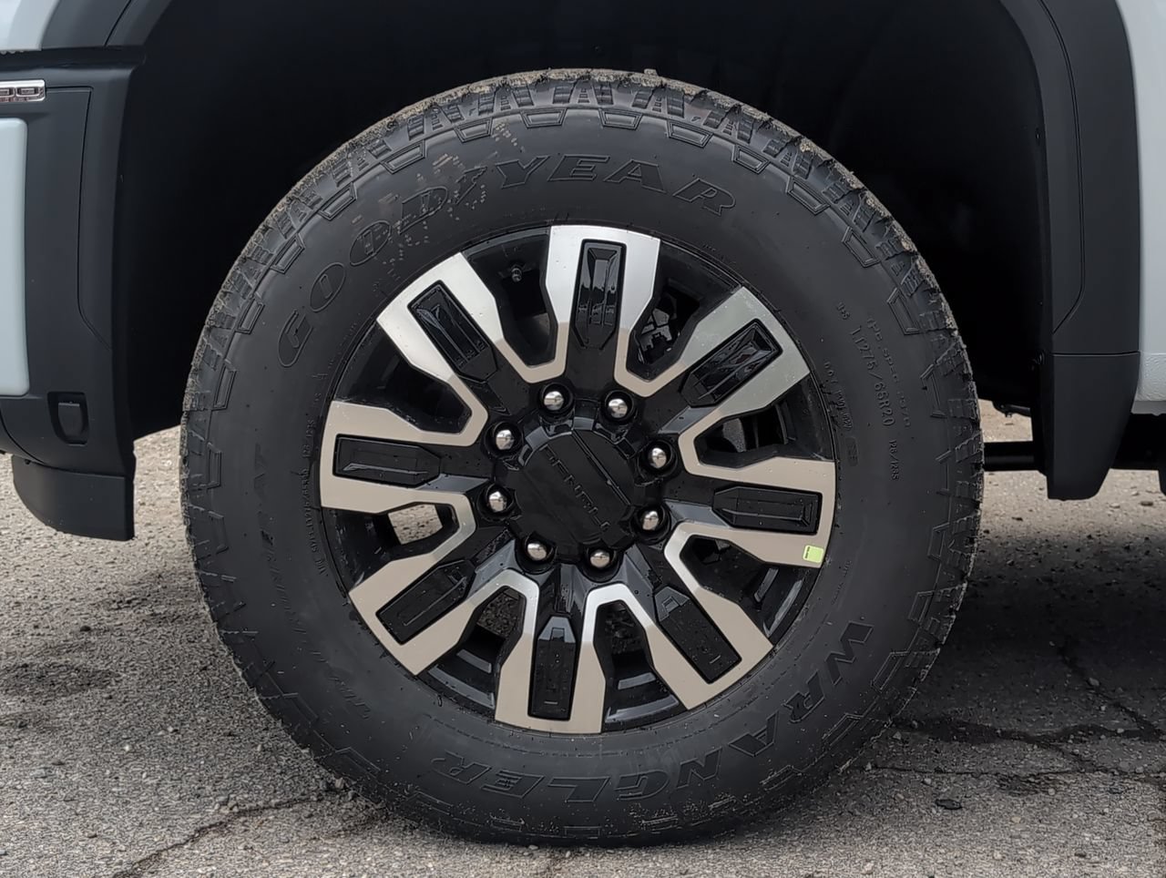 New 2026 GMC Sierra 2500HD Denali Ultimate 6.6L 4WD at KW Auto Credit