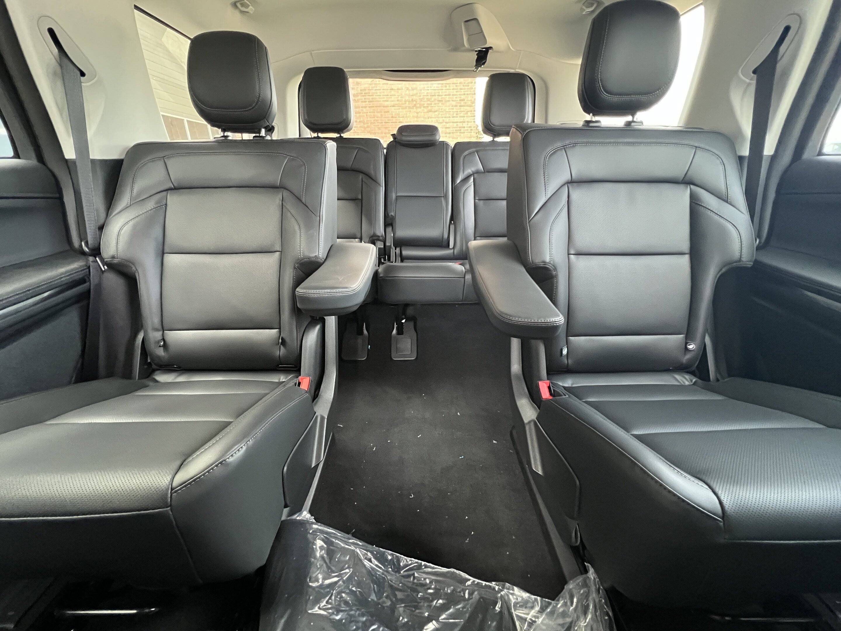 New 2027 Lincoln Navigator L Reserve 3.5 L 4WD at KW Auto Credit