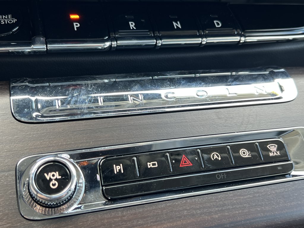 New 2026 Lincoln Aviator Reserve 3.0 L AWD at KW Auto Credit