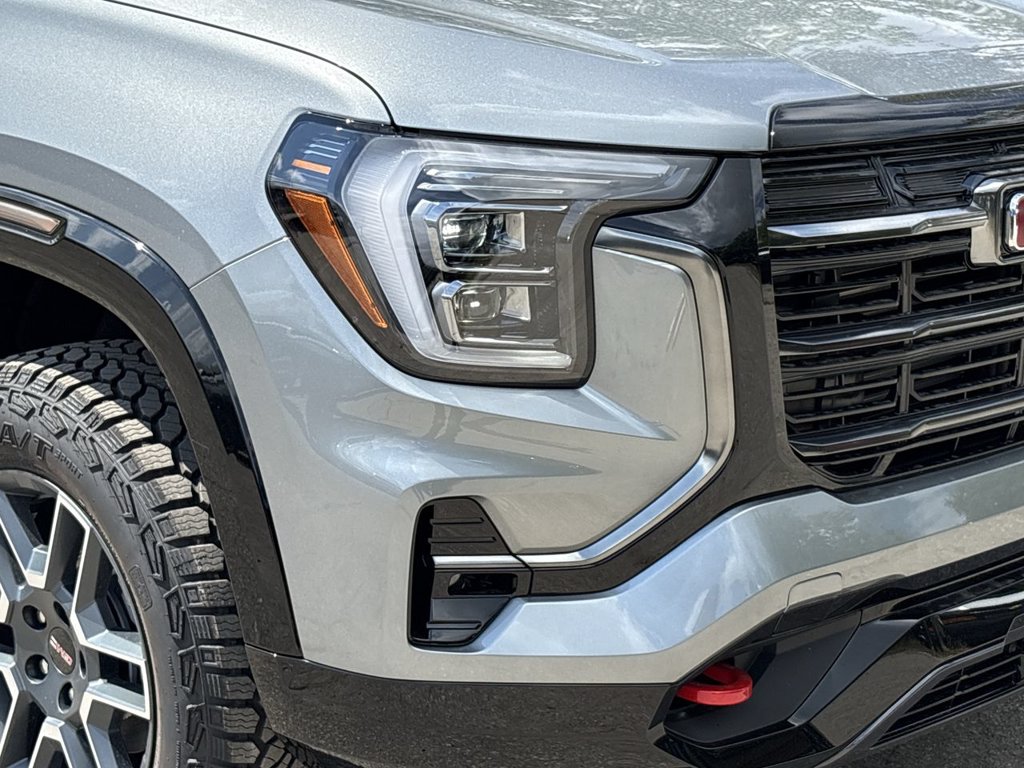 New 2027 GMC Terrain AWD AT4 1.5L AWD at KW Auto Credit