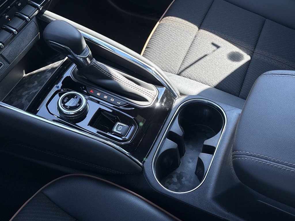 New 2026 GMC Canyon AT4 2.7L 4WD at KW Auto Credit