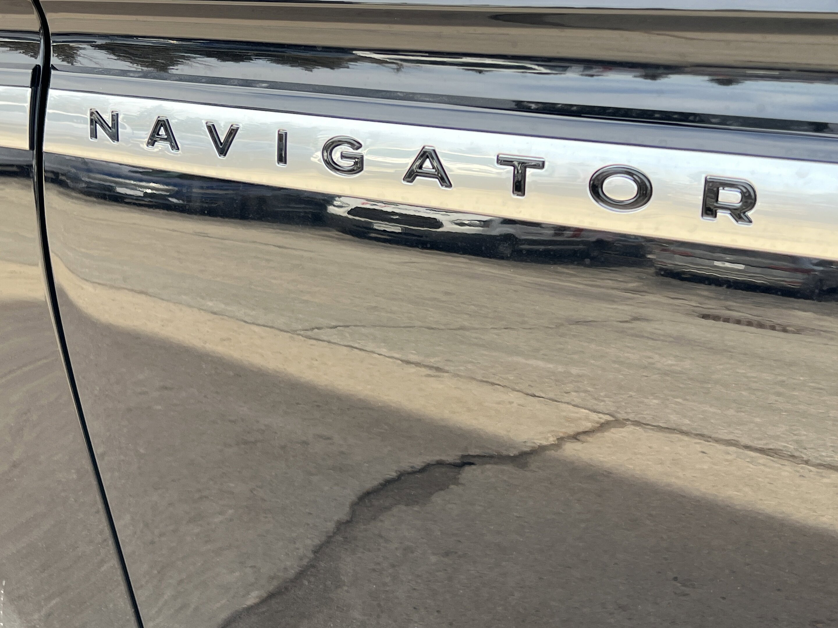 New 2027 Lincoln Navigator L Reserve 3.5 L 4WD at KW Auto Credit
