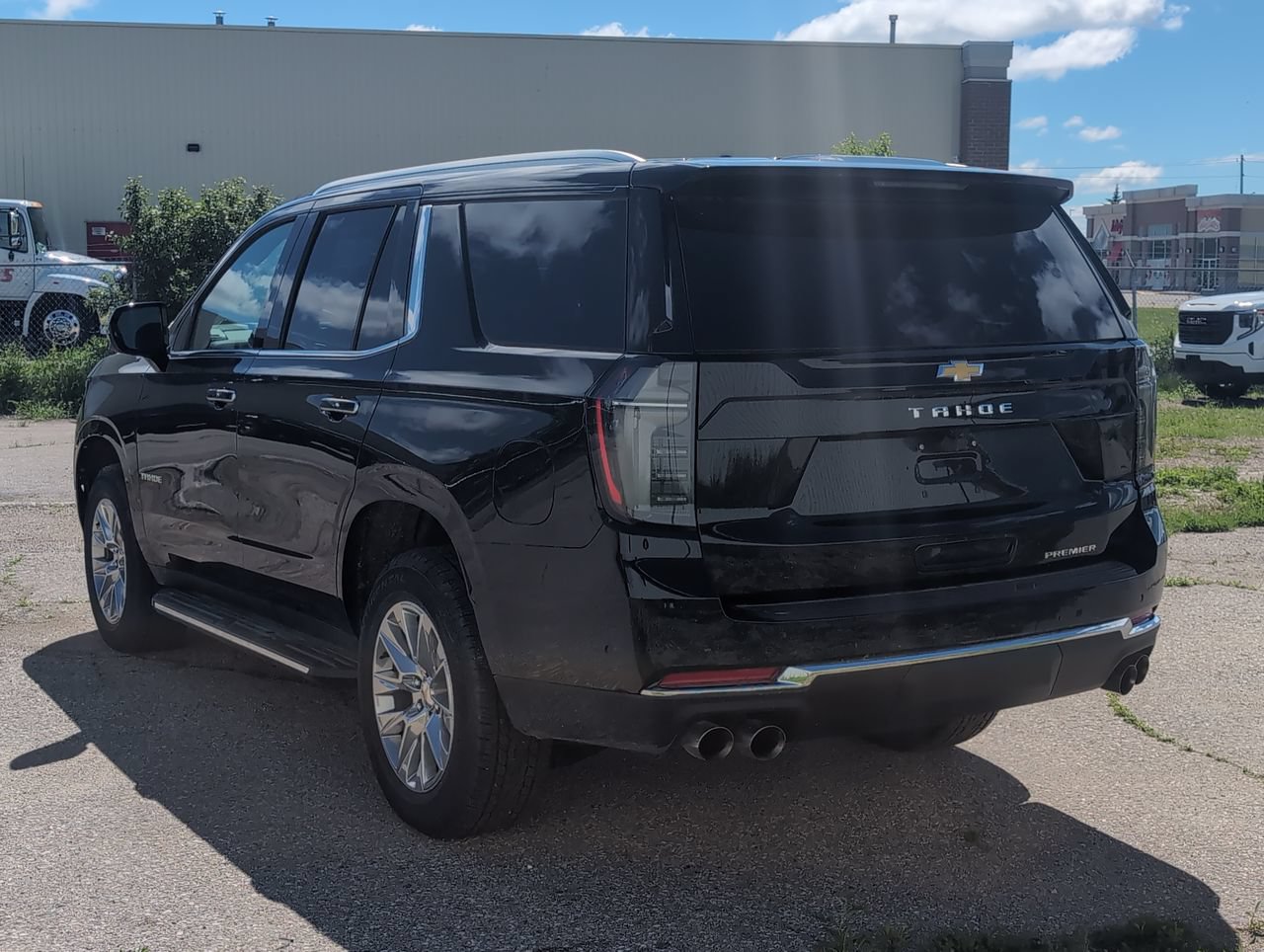 New 2026 Chevrolet Tahoe Premier 5.3L 4WD at KW Auto Credit