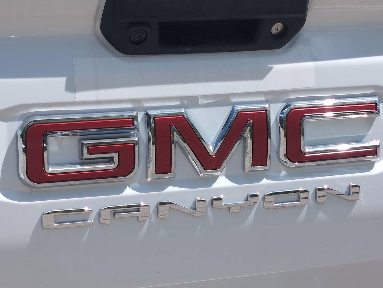 New 2026 GMC Canyon AT4 2.7L 4WD at KW Auto Credit