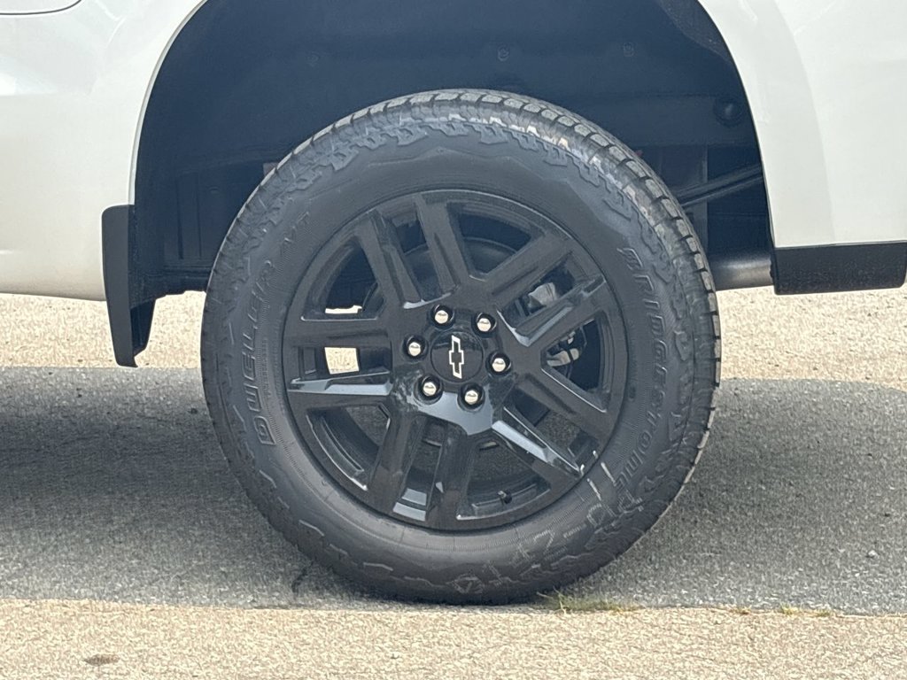 New 2026 Chevrolet Silverado 1500 LT Trail Boss 5.3L 4WD at KW Auto Credit
