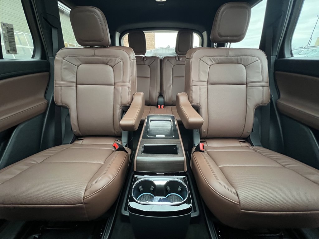 New 2026 Lincoln Aviator Reserve 3.0 L AWD at KW Auto Credit