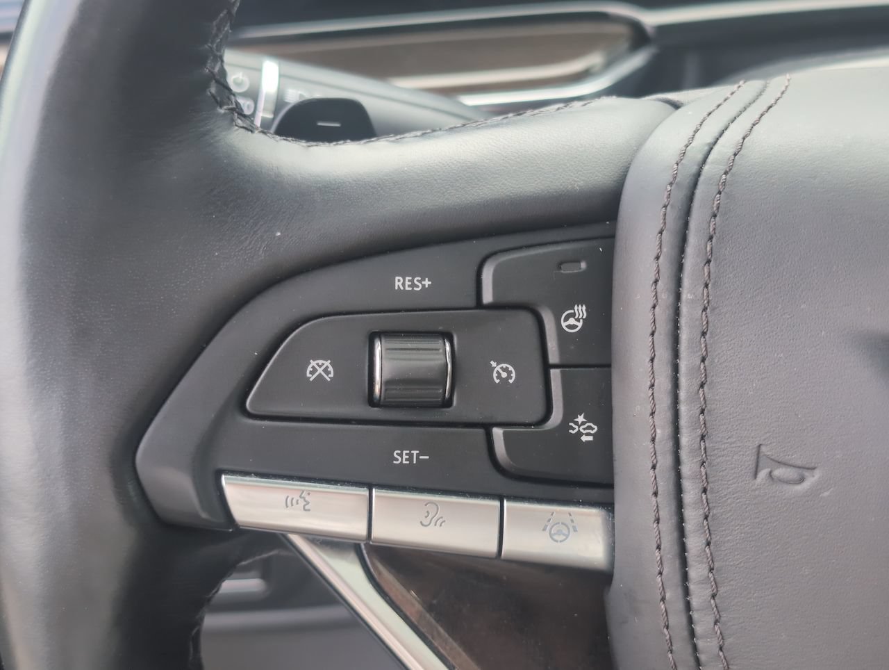 Used 2024 Cadillac Escalade 4WD Sport Platinum 3.0L 4WD at KW Auto Credit