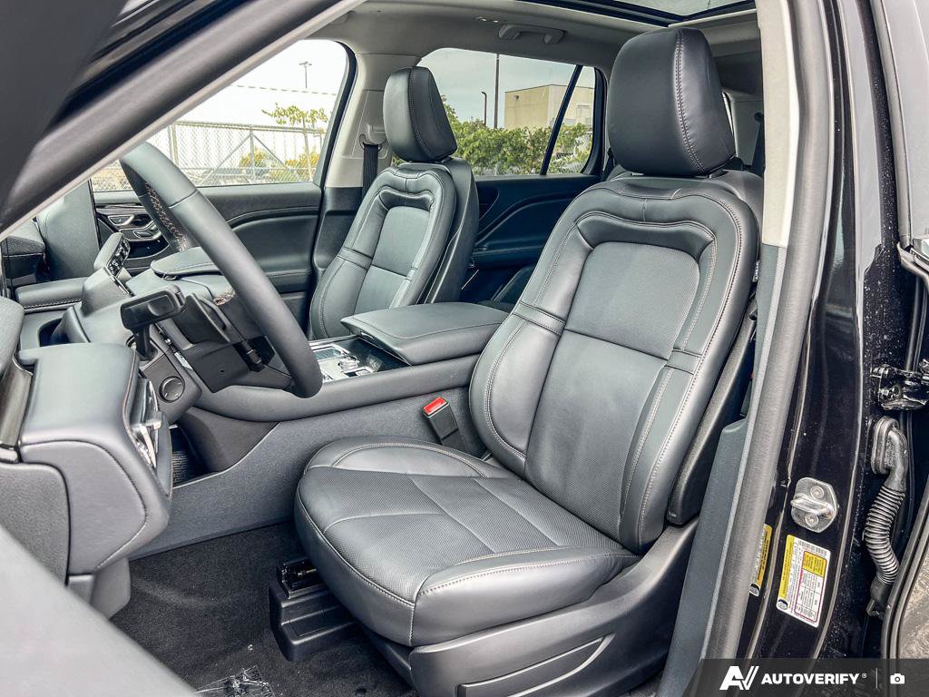 New 2026 Lincoln Aviator Reserve 3.0 L AWD at KW Auto Credit