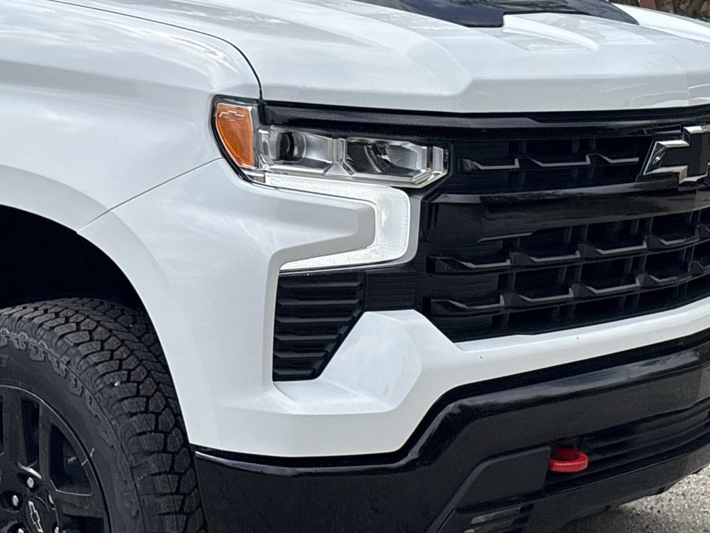New 2026 Chevrolet Silverado 1500 LT Trail Boss 5.3L 4WD at KW Auto Credit