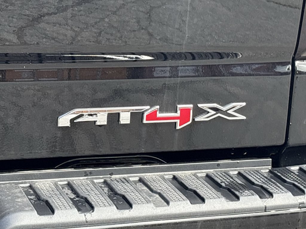 New 2026 GMC Sierra 1500 AT4X 6.2L 4WD at KW Auto Credit