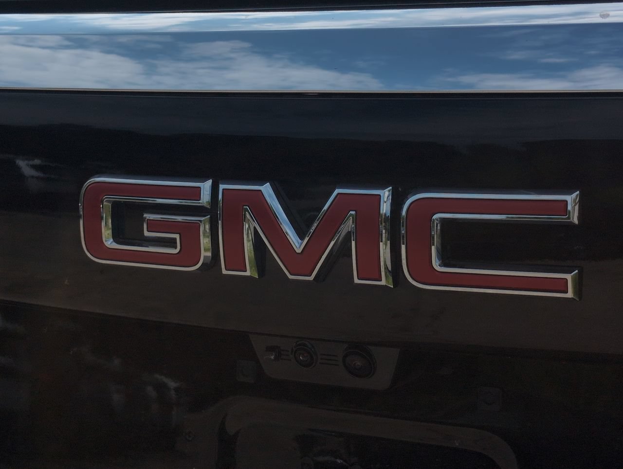 New 2026 GMC Yukon Elevation 5.3L 4WD at KW Auto Credit