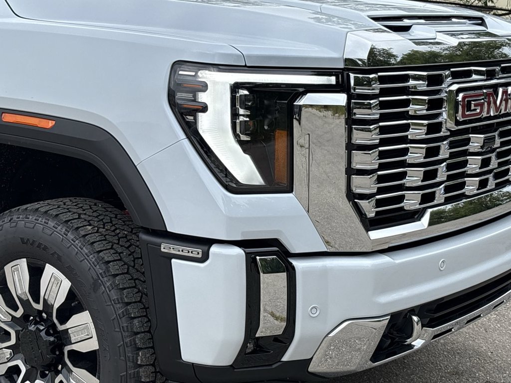New 2026 GMC Sierra 2500HD Denali 6.6L 4WD at KW Auto Credit