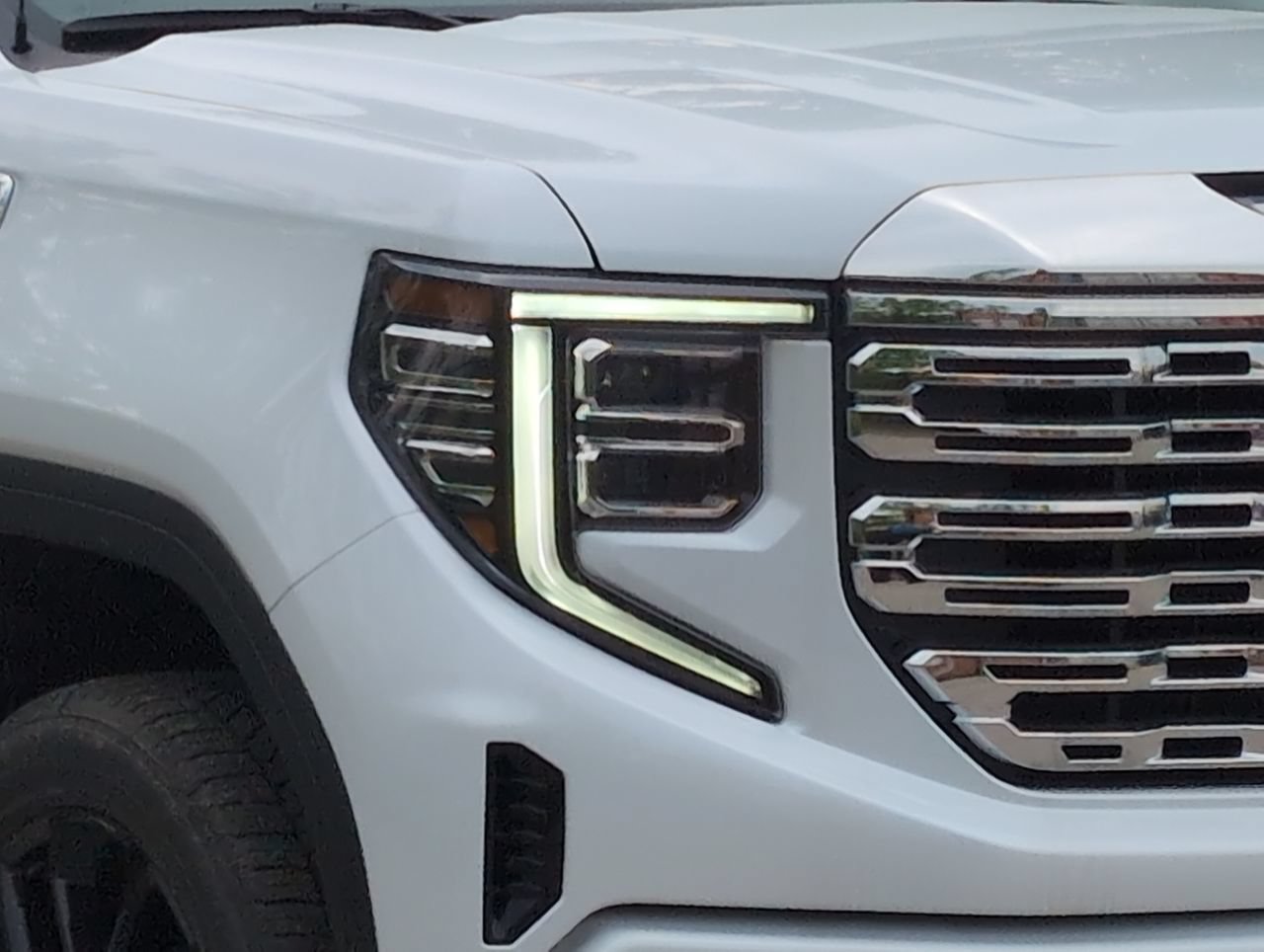 New 2026 GMC Sierra 1500 Denali 6.2L 4WD at KW Auto Credit