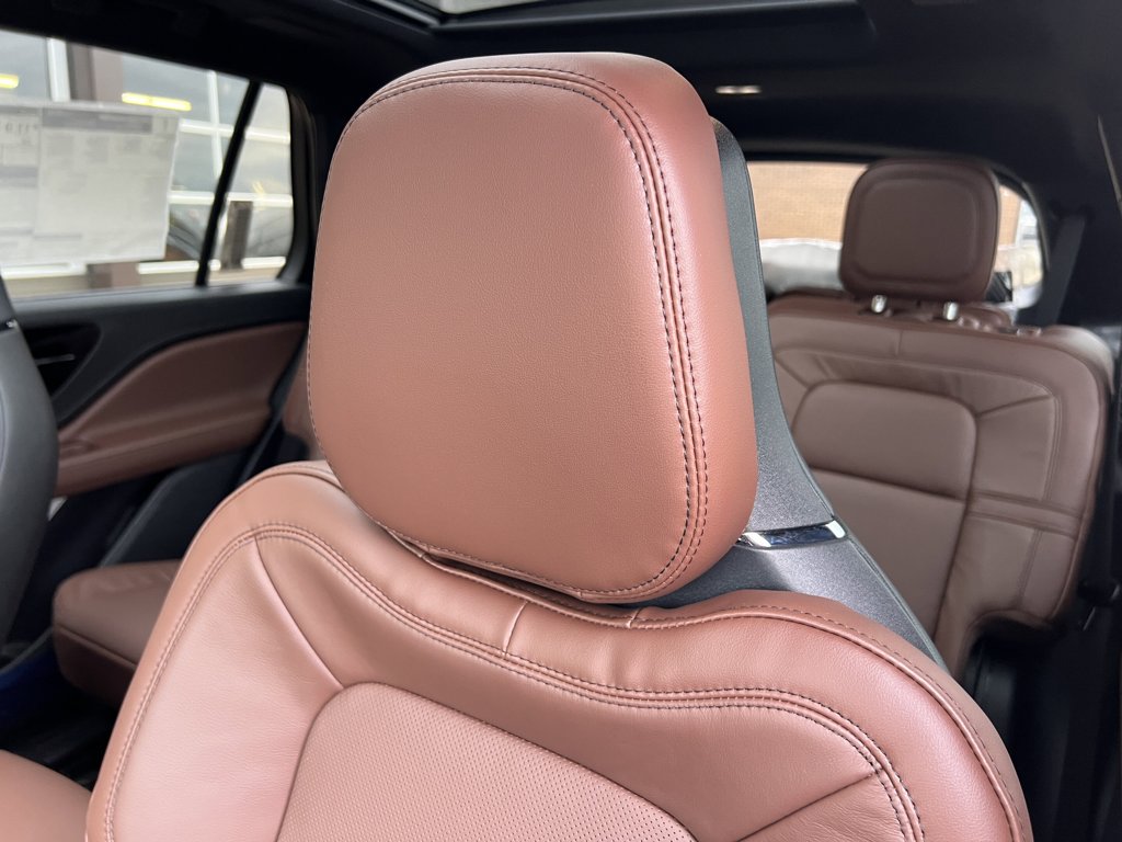 New 2026 Lincoln Aviator Reserve 3.0 L AWD at KW Auto Credit