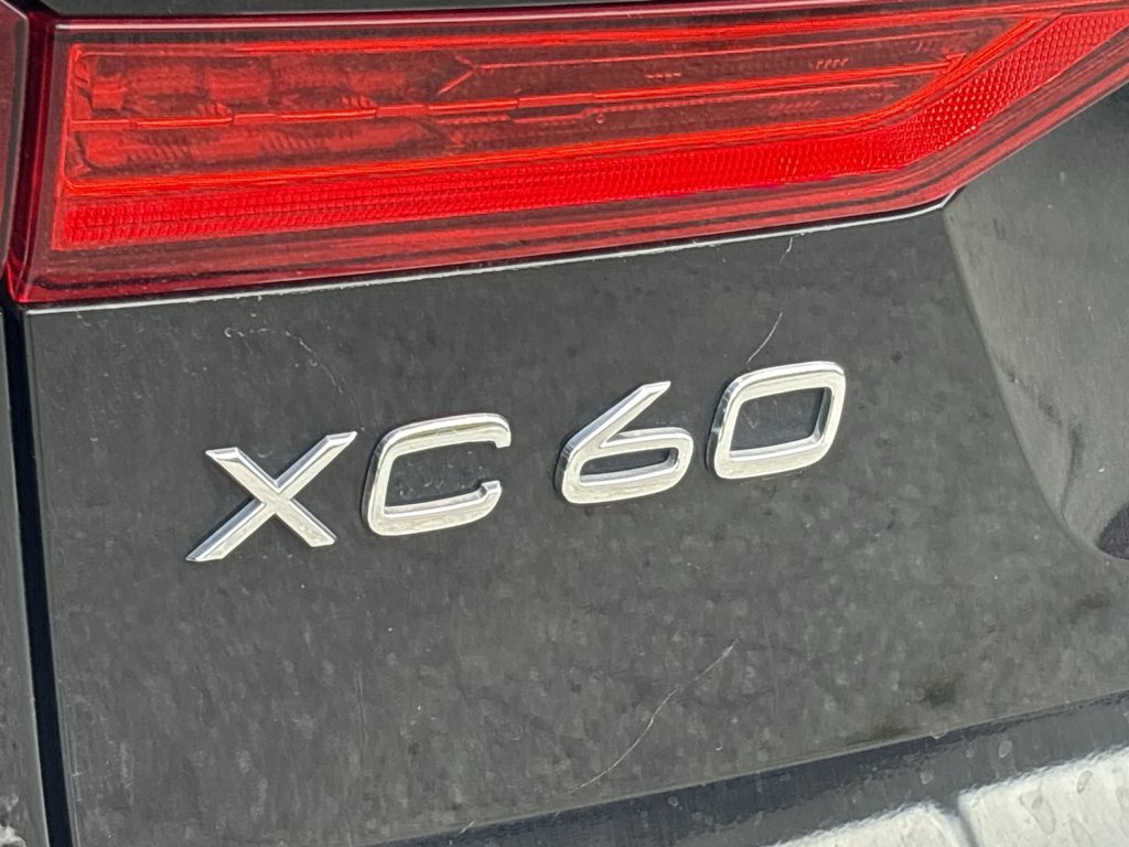 Used 2021 Volvo XC60 Inscription 2.0 L AWD at KW Auto Credit