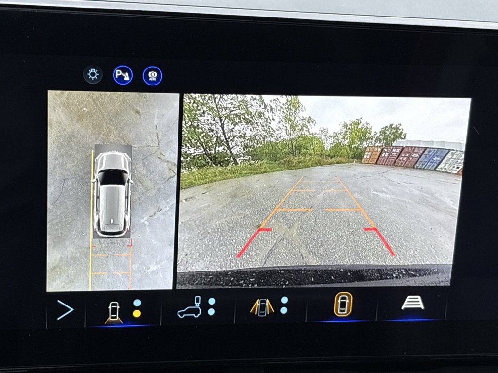 New 2027 Chevrolet Equinox AWD RS 1.5L AWD at KW Auto Credit