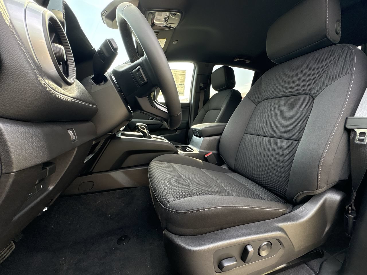 New 2026 Chevrolet Colorado 4WD LT 2.7L 4WD at KW Auto Credit