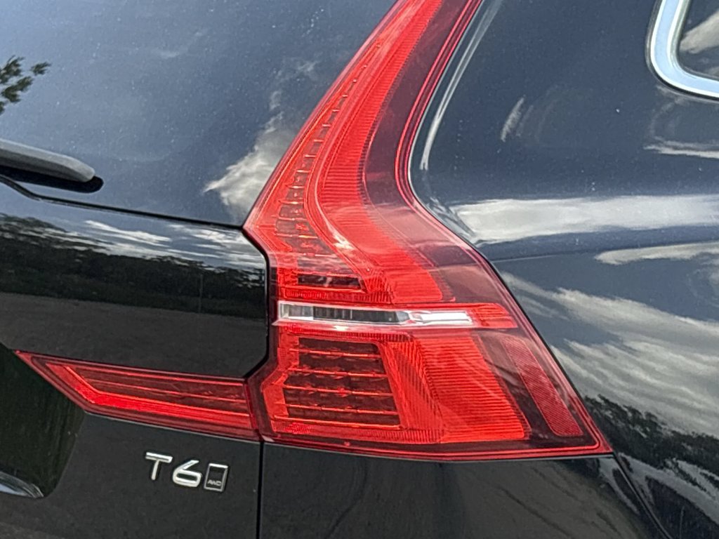 Used 2021 Volvo XC60 Inscription 2.0 L AWD at KW Auto Credit