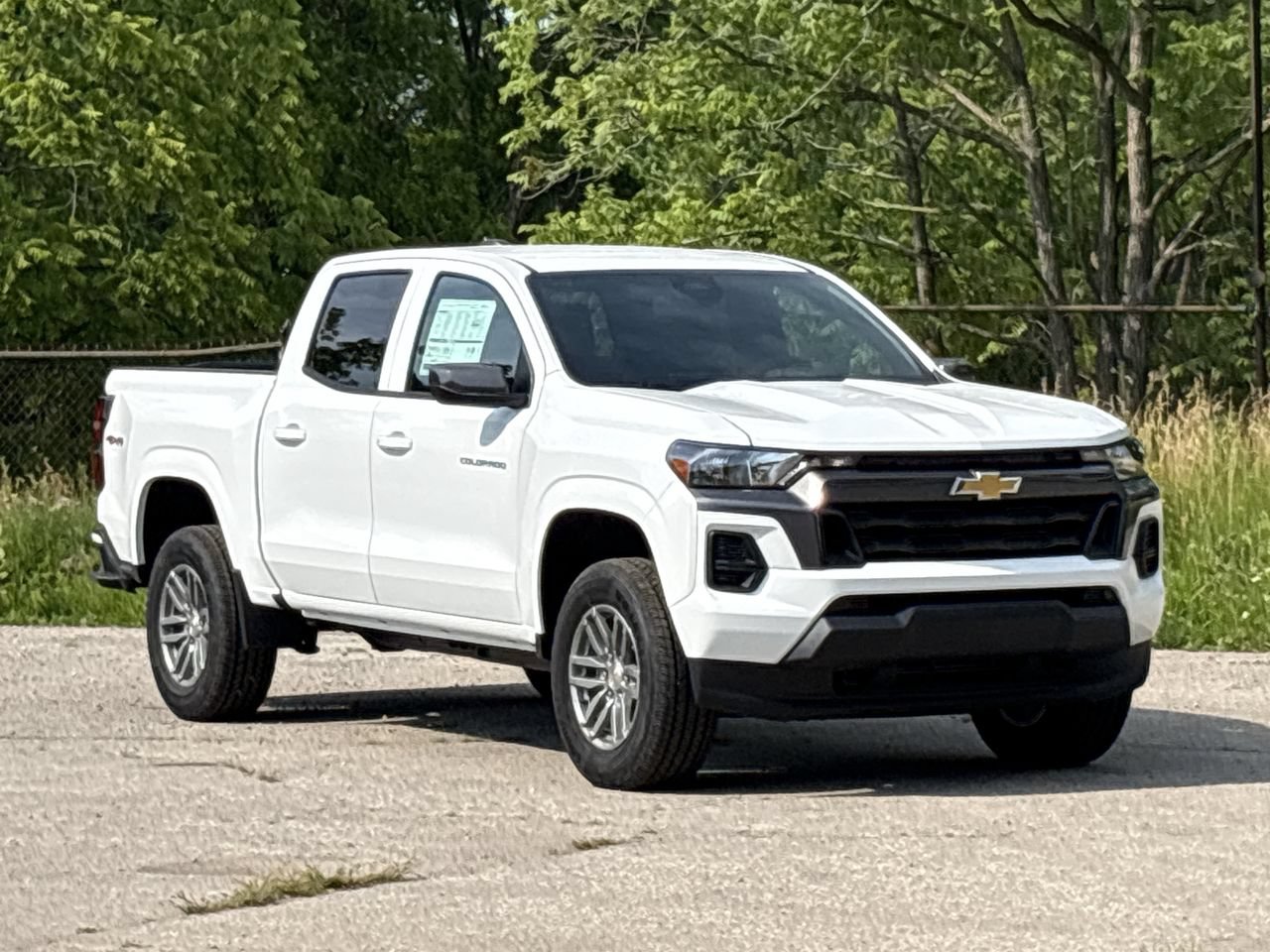 New 2026 Chevrolet Colorado 4WD LT 2.7L 4WD at KW Auto Credit