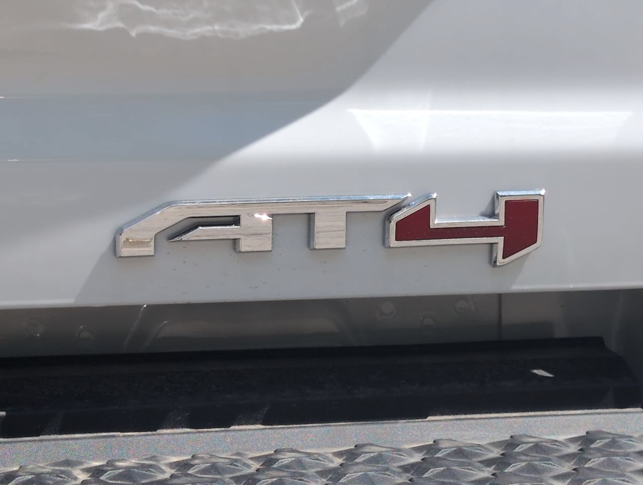 New 2026 GMC Canyon AT4 2.7L 4WD at KW Auto Credit