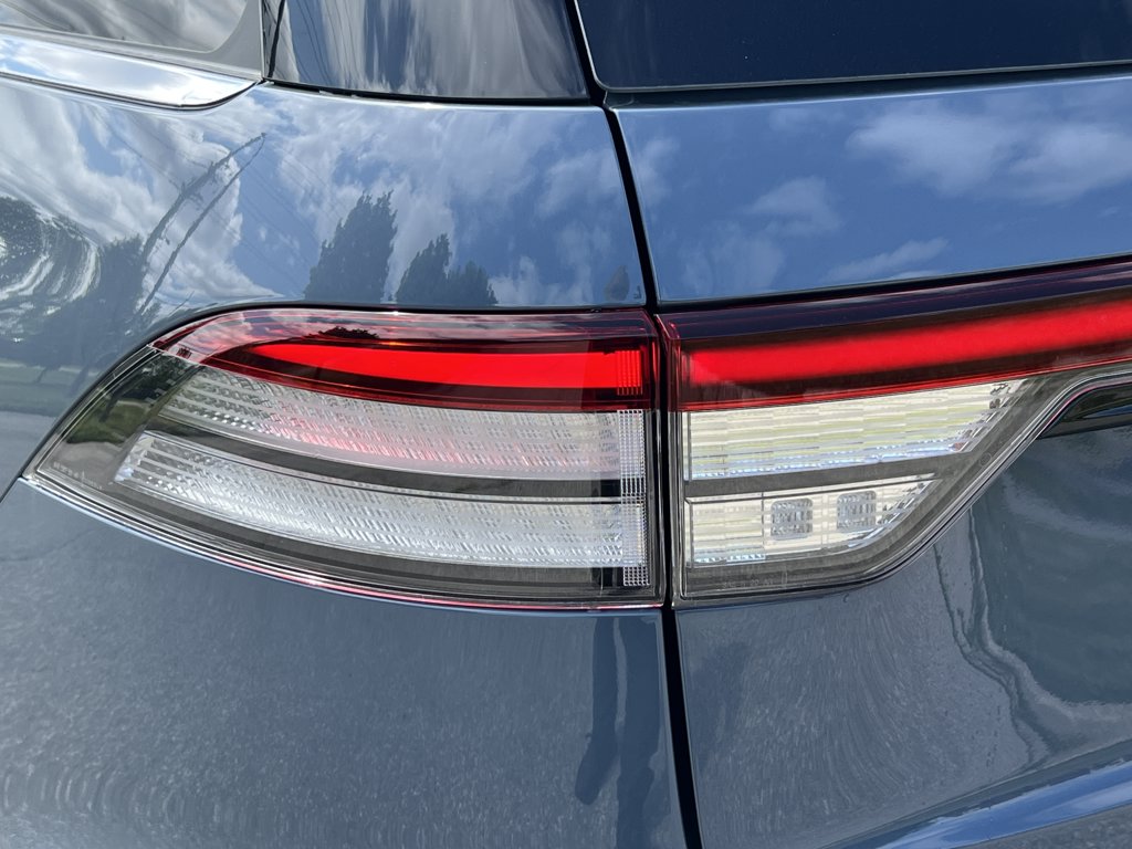 New 2026 Lincoln Aviator Reserve 3.0 L AWD at KW Auto Credit