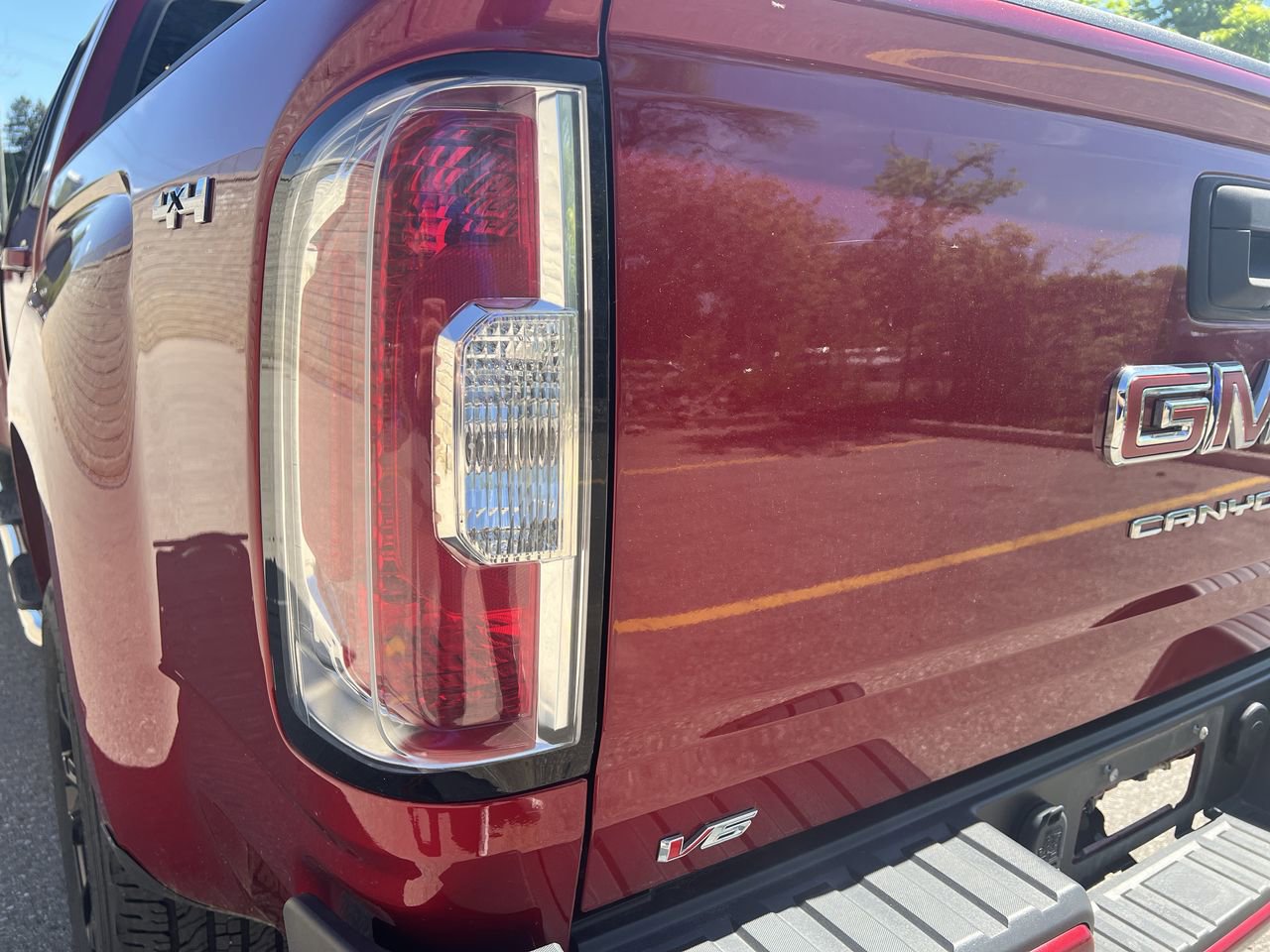 Used 2022 GMC Canyon 4WD Elevation 3.6L 4WD at KW Auto Credit