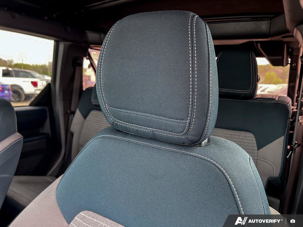 Used 2023 Ford Bronco Outer Banks 2.7 L 4WD at KW Auto Credit