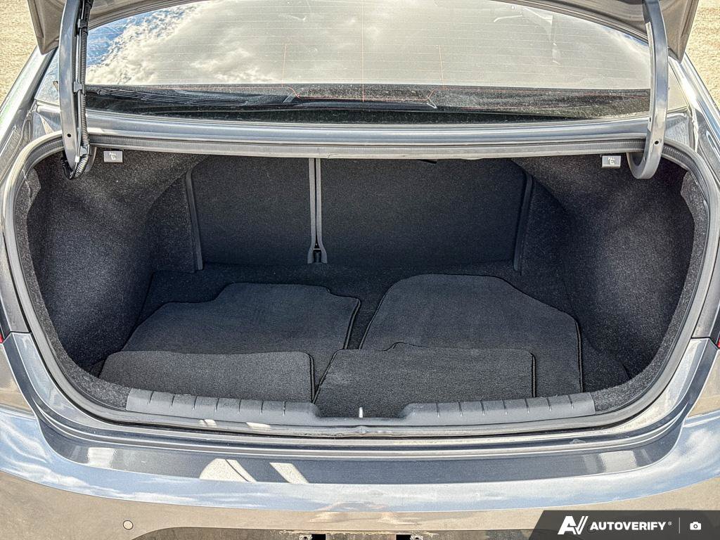 Used 2020 Hyundai Elantra Ultimate 2.0 L FWD at KW Auto Credit
