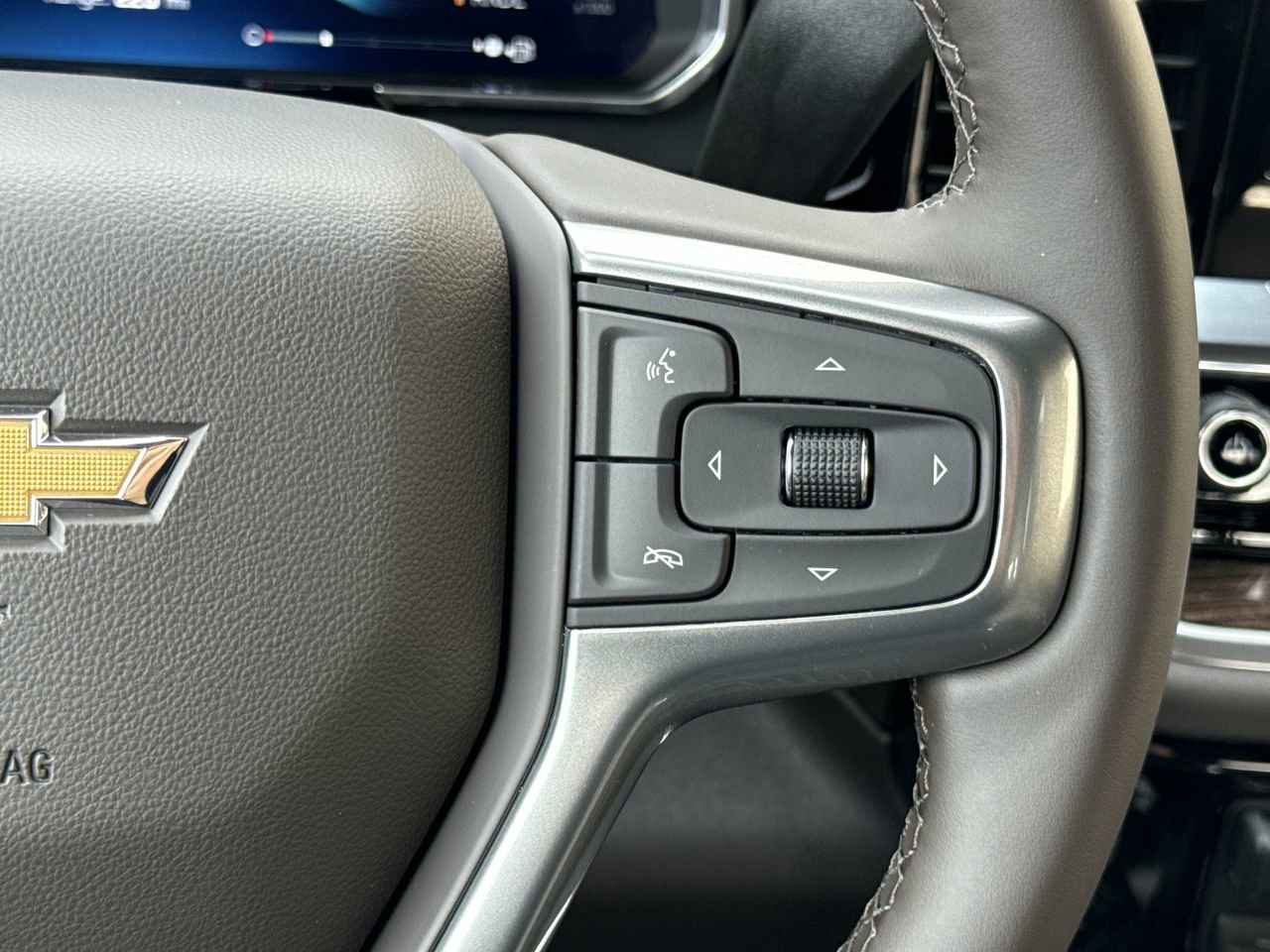New 2026 Chevrolet Silverado 2500HD LT 6.6L 4WD at KW Auto Credit