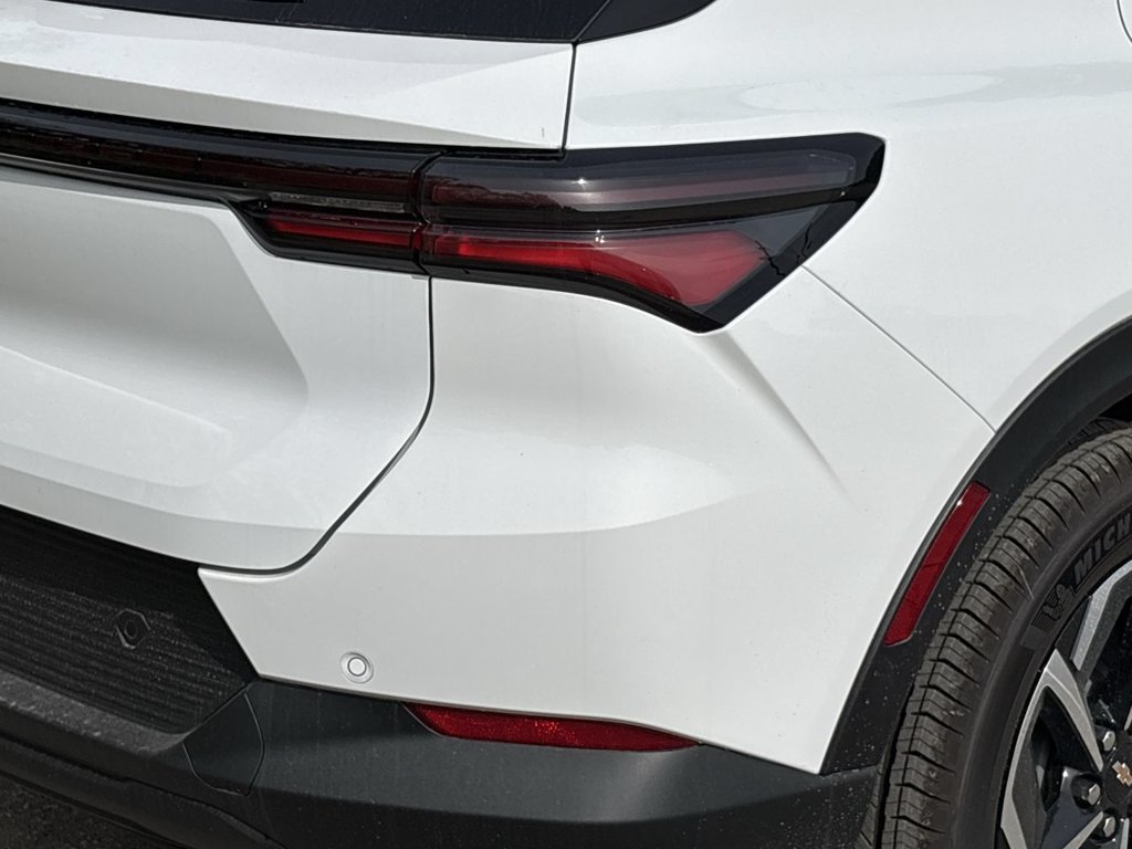 New 2027 Chevrolet Equinox EV LT2 w/PDE FWD at KW Auto Credit