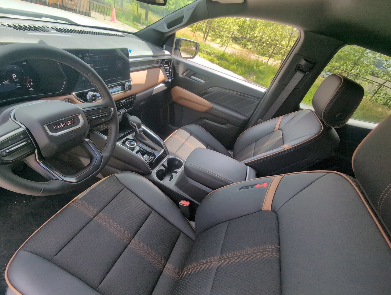 New 2026 GMC Canyon AT4 2.7L 4WD at KW Auto Credit