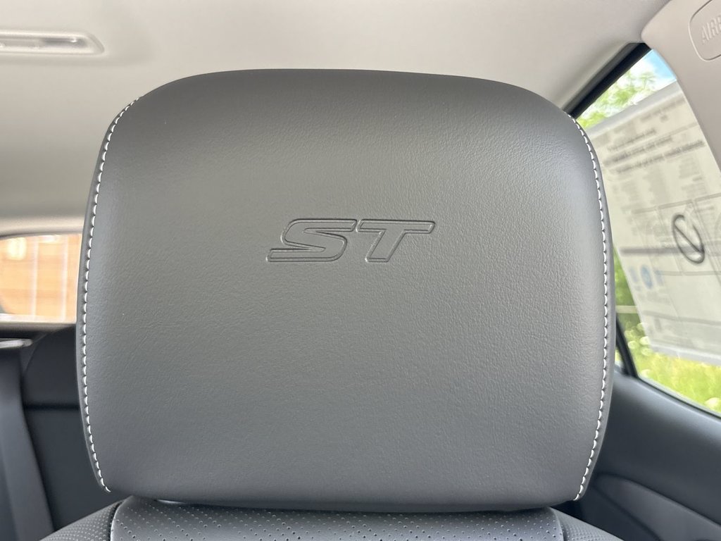 New 2026 Buick Envision Sport Touring 2.0L AWD at KW Auto Credit