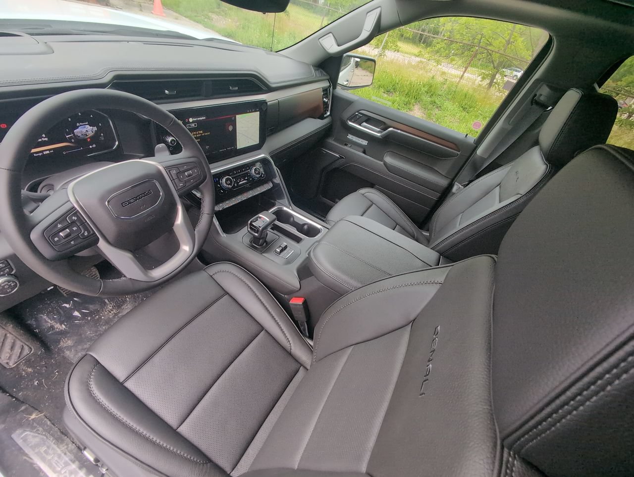 New 2026 GMC Sierra 1500 Denali 6.2L 4WD at KW Auto Credit