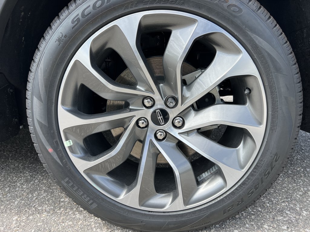 New 2026 Lincoln Aviator Reserve 3.0 L AWD at KW Auto Credit