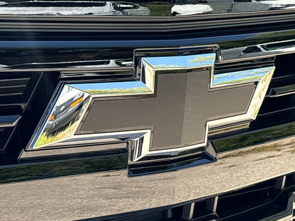 New 2026 Chevrolet Silverado 1500 RST 5.3L 4WD at KW Auto Credit