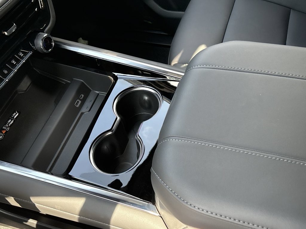 New 2026 Chevrolet Tahoe LT 5.3L 4WD at KW Auto Credit