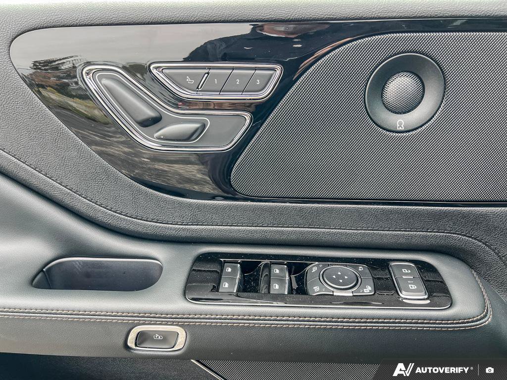 New 2026 Lincoln Aviator Reserve 3.0 L AWD at KW Auto Credit