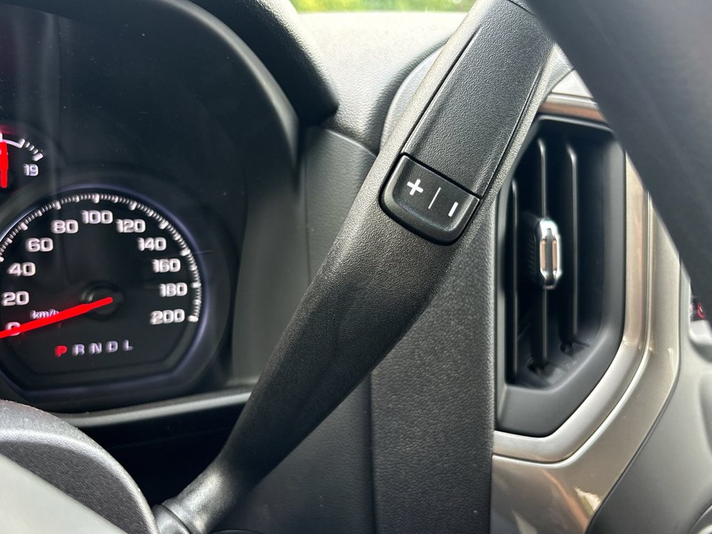 New 2026 Chevrolet Silverado 1500 Custom Trail Boss 2.7L 4WD at KW Auto Credit